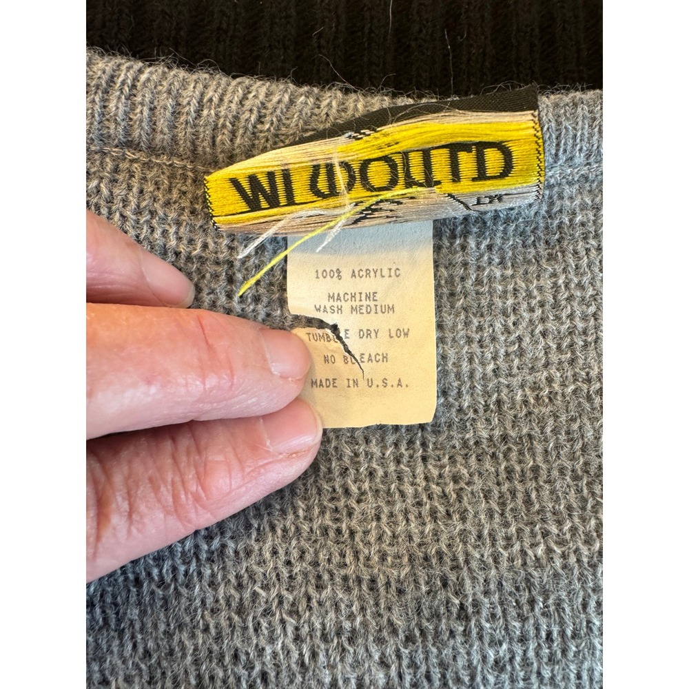 Vintage Mens Fair Isle V Neck Sweater Vest Gray Black Preppy Argyle Holiday Knit - Picture 4 of 7